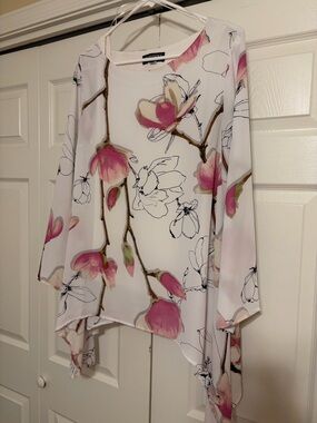 Context White Floral Tunic with Pink Magnolia Print